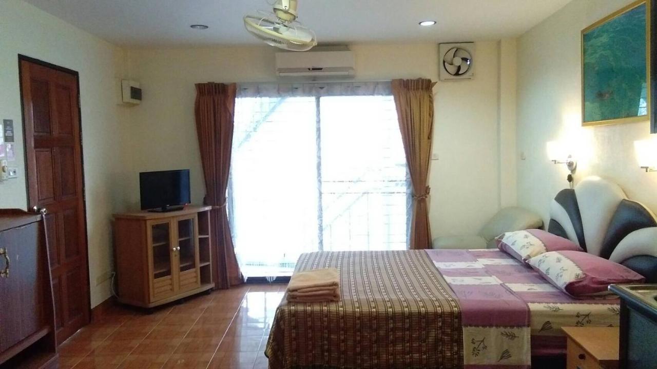 Nightstar Hostel Патая Екстериор снимка