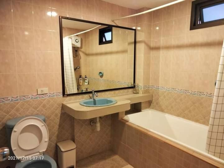 Nightstar Hostel Патая Екстериор снимка