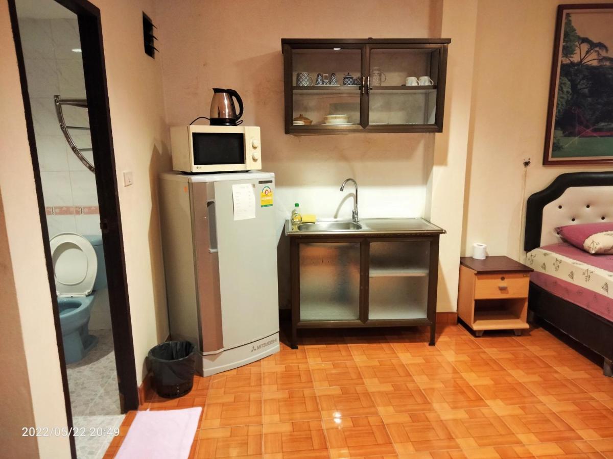 Nightstar Hostel Патая Екстериор снимка